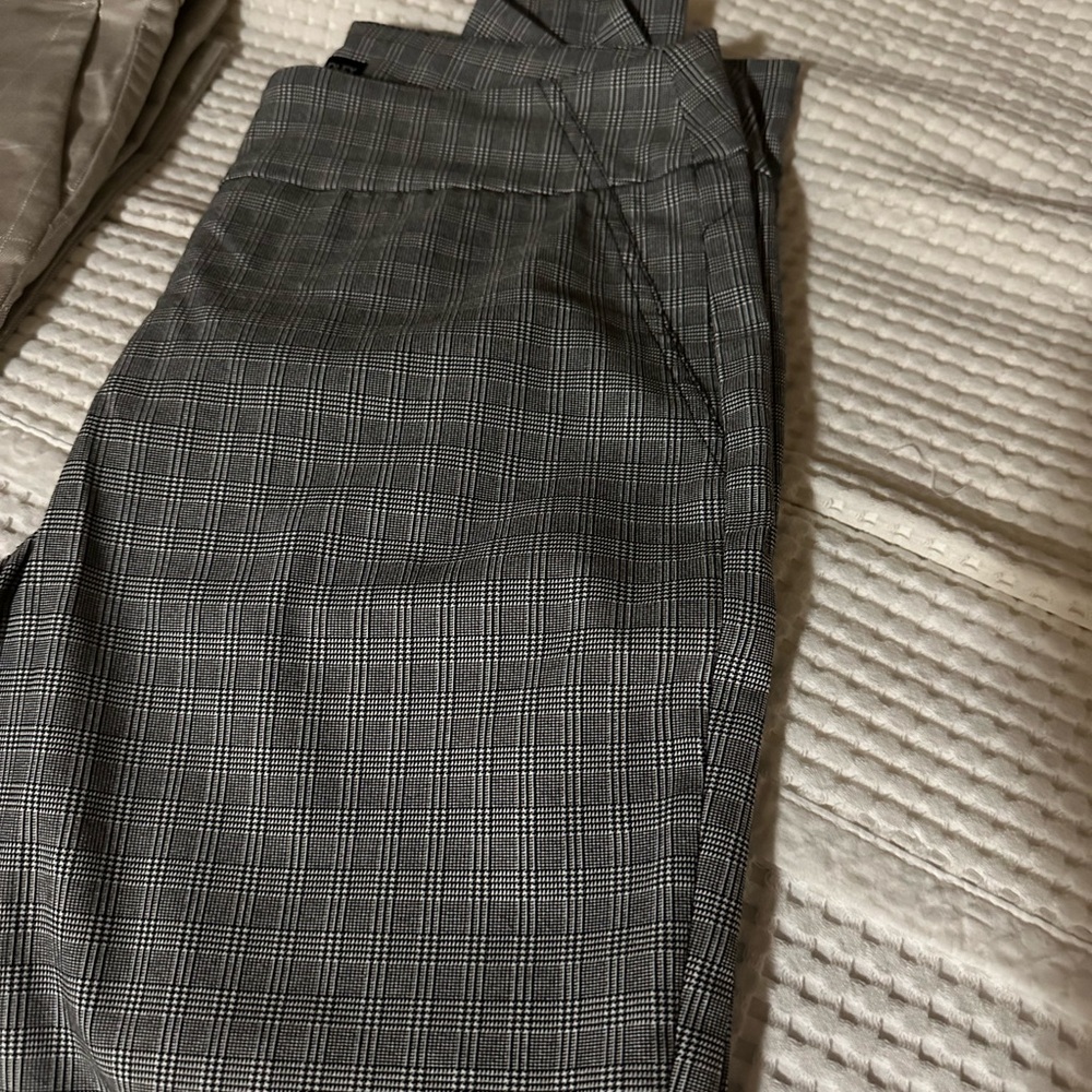 Very nice elegant pants I wore one time only .  Size medium in misses .